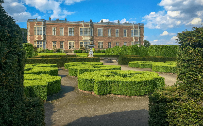 Temple Newsam House in Leeds - Photo by Gary Butterfield on Unsplash